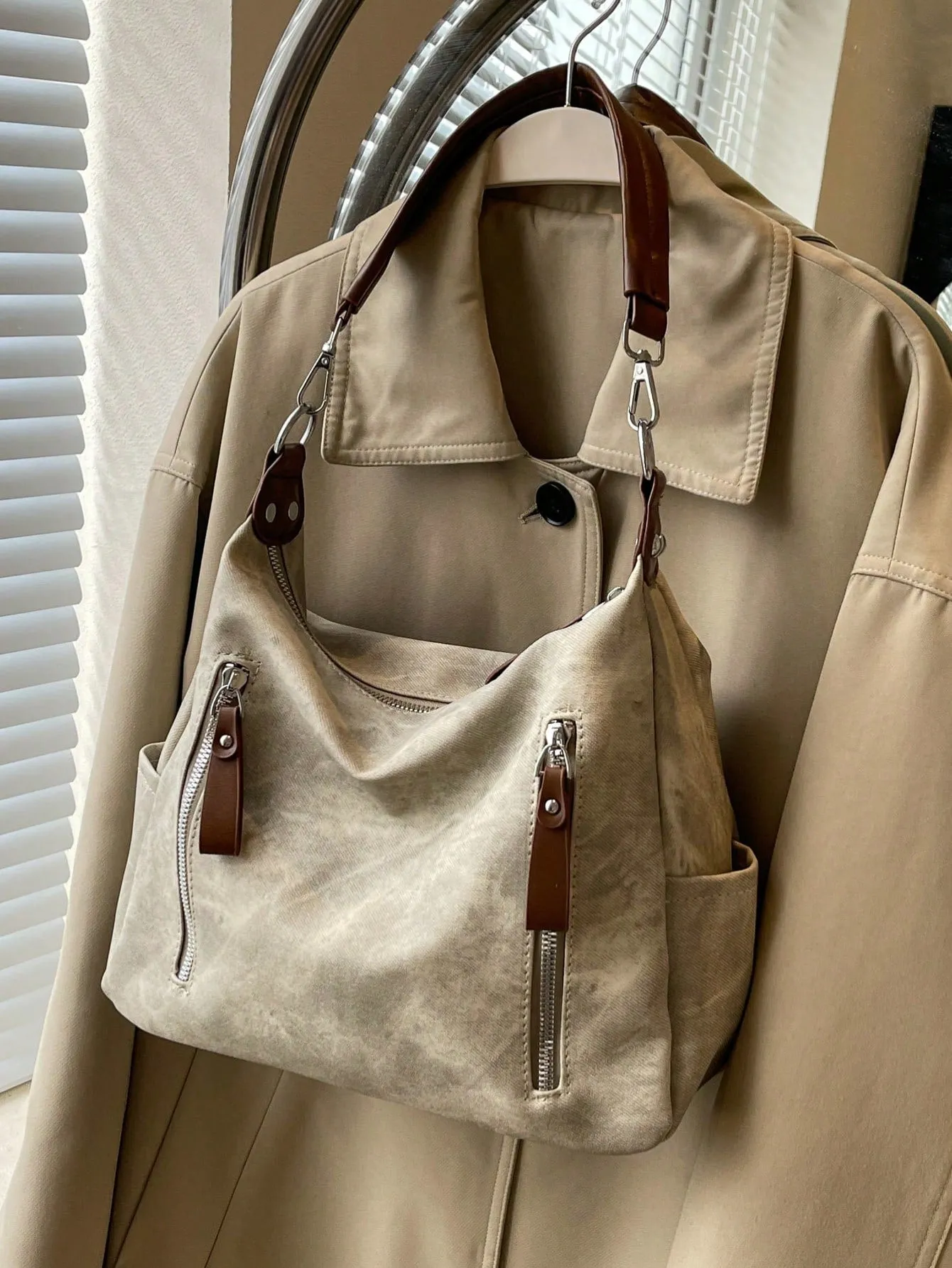 2024 Trendy Women's Shoulder Bag: Stylish, Spacious, and Versatile