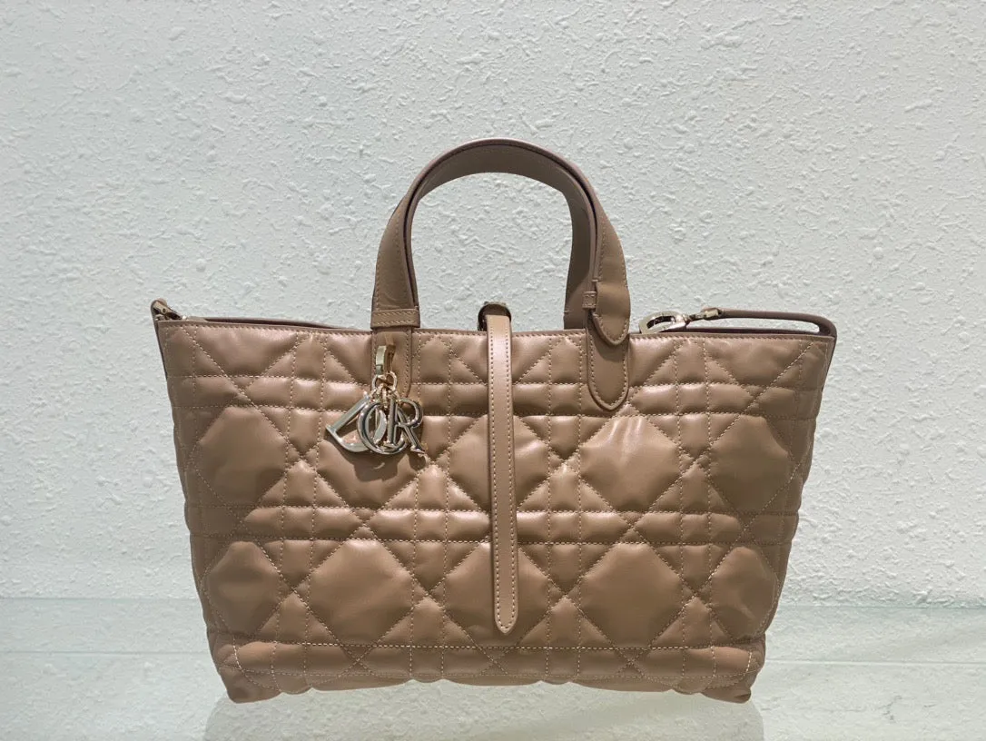 DR305 Medium Dior Toujours Bag / HIGHEST QUALITY VERSION / 11 x 7.5 x 8.5 inches