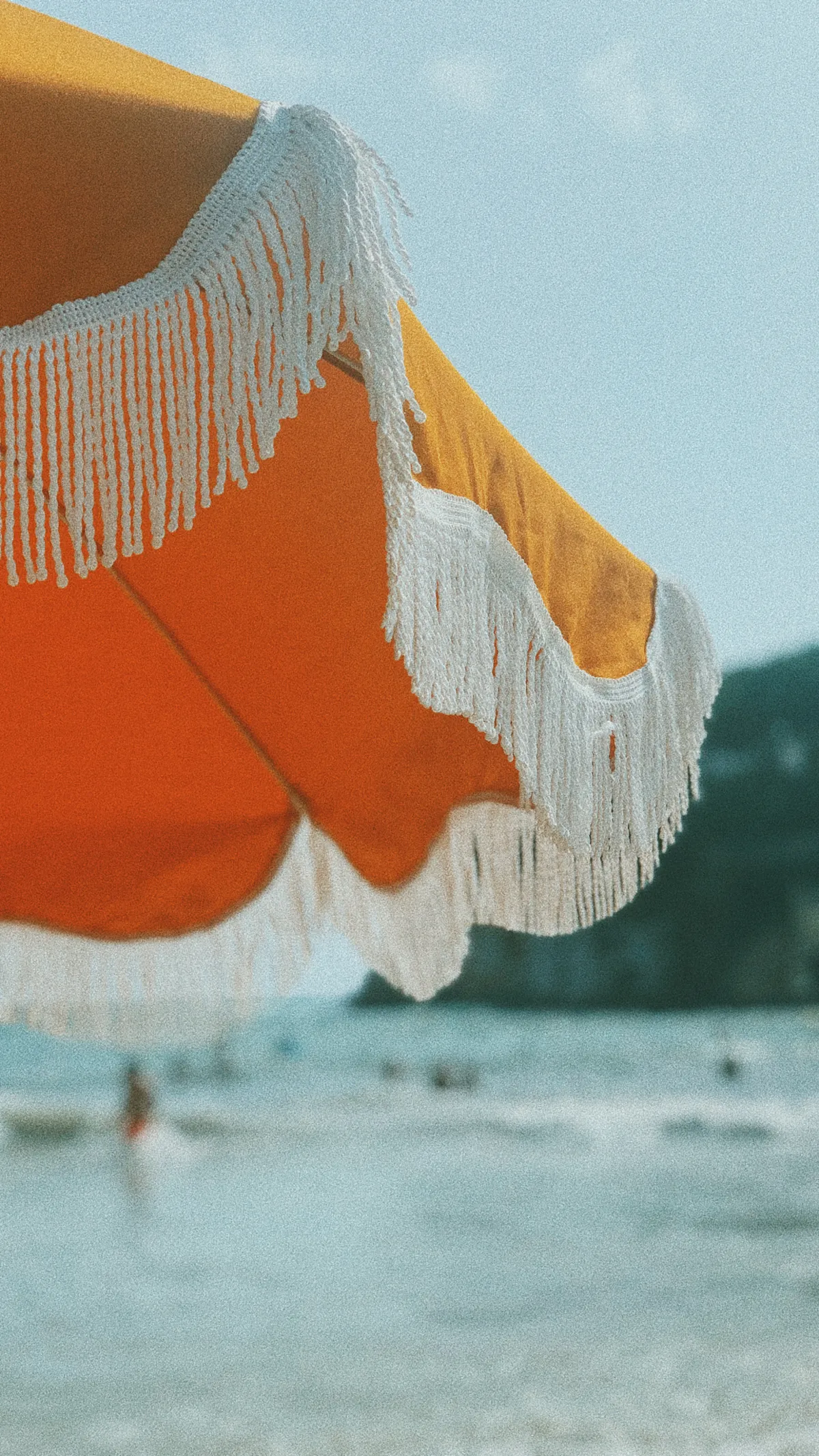 Holiday Beach Umbrella - Vintage Gold