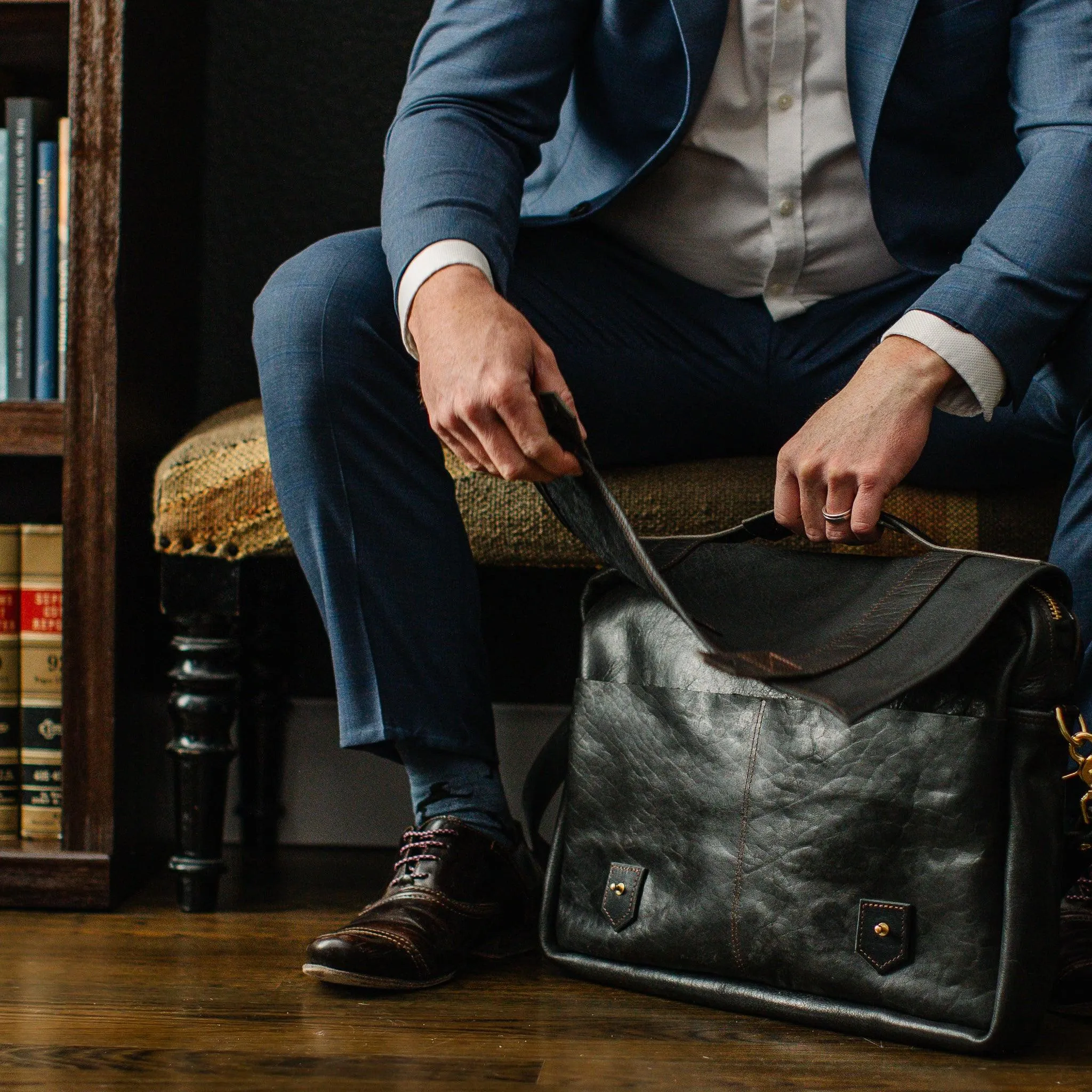 Men's Collection | Tyler Brief Messenger Bag | Black