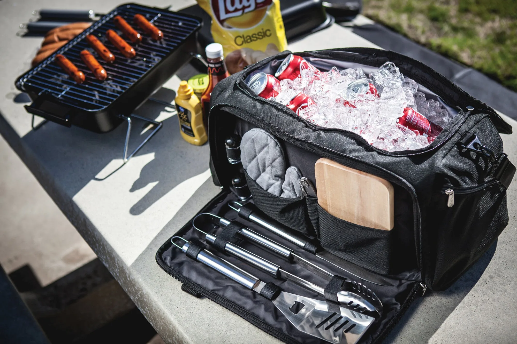 Minnesota Twins - BBQ Kit Grill Set & Cooler