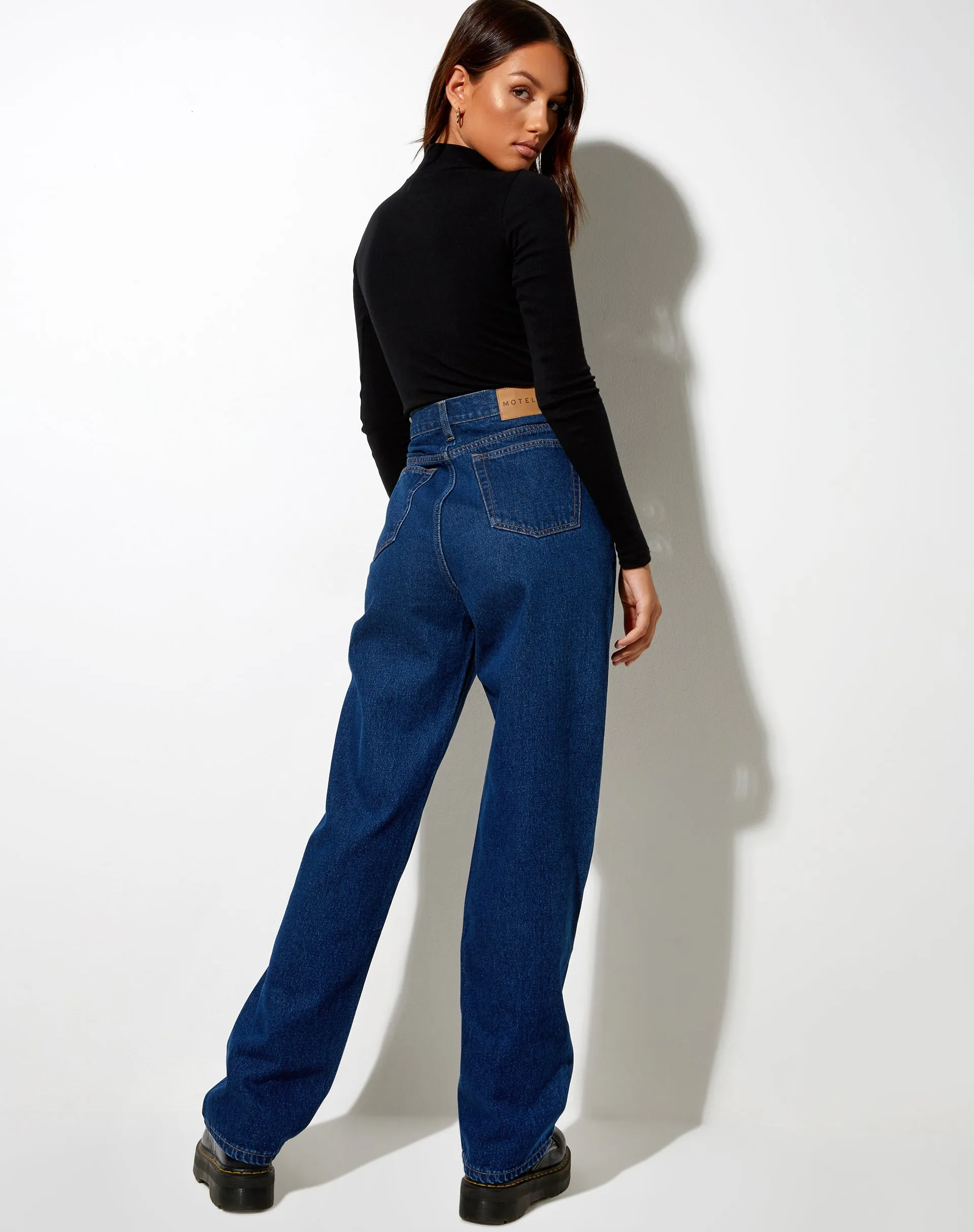 Pleated Jeans in Indigo Blue