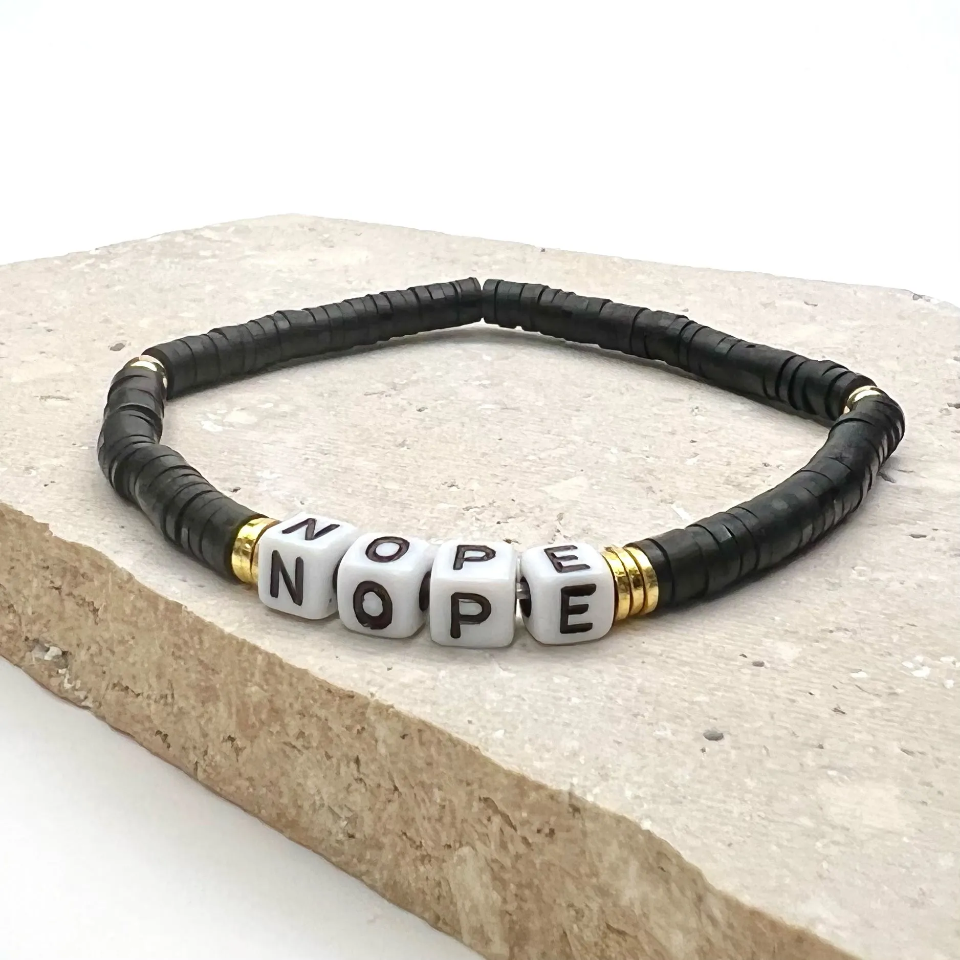 SASSY MINI HEISHI WORD BRACELET