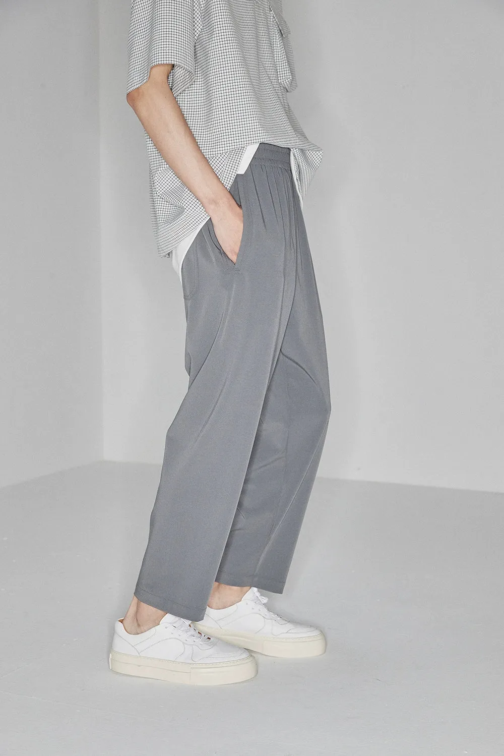 Side Seam-Free Elastic Waist Cropped Pants