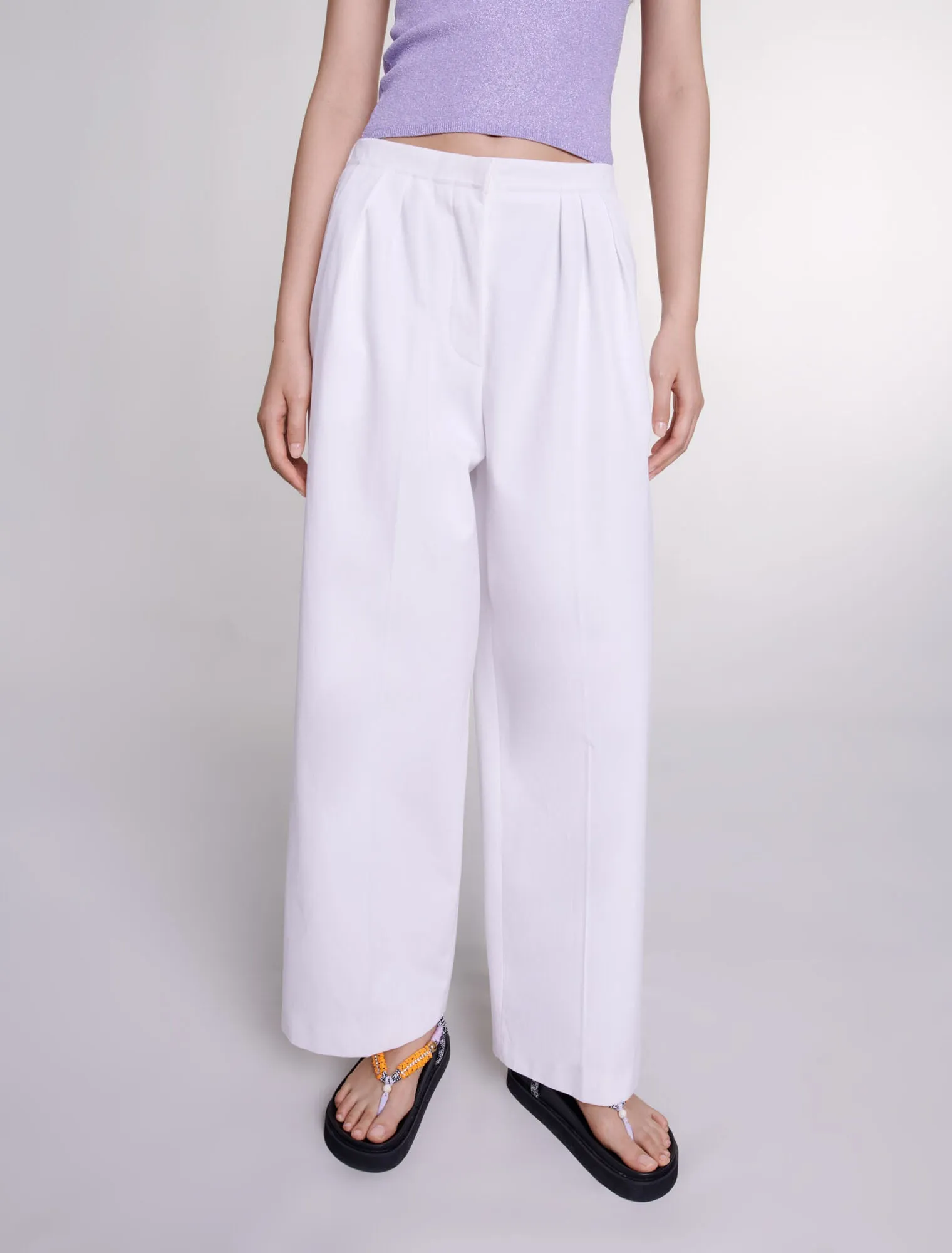 Wide-leg trousers